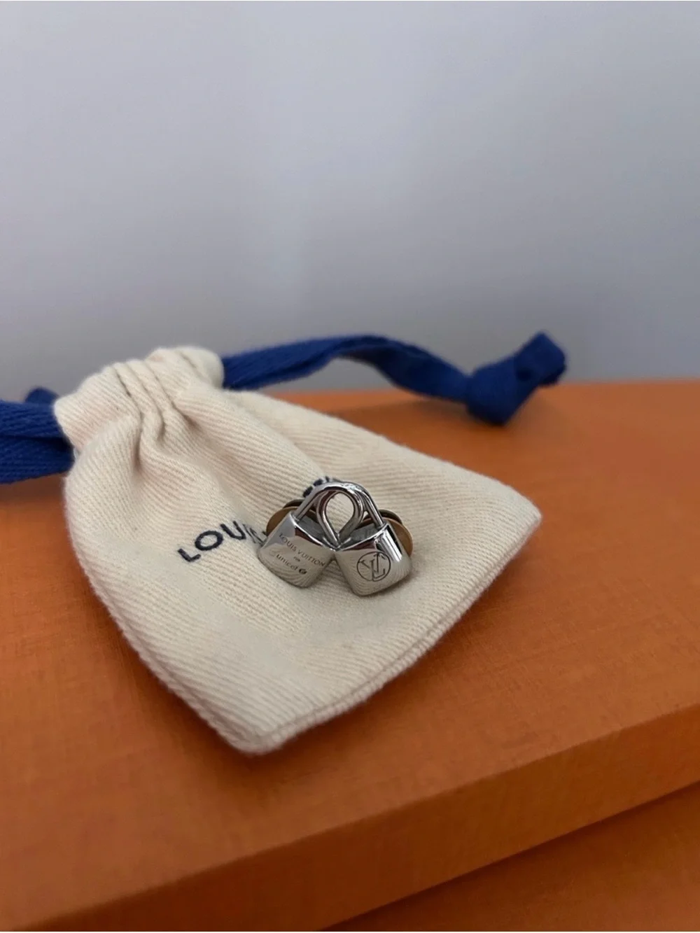 Louis Vuitton X UNICEF 925 Sterling Silver Men’s Suit Pin